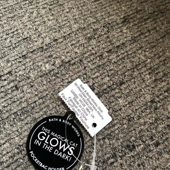 NWT Bath and Body Works Furry Black Cat Pocketbac Holder - Picture 5 of 5